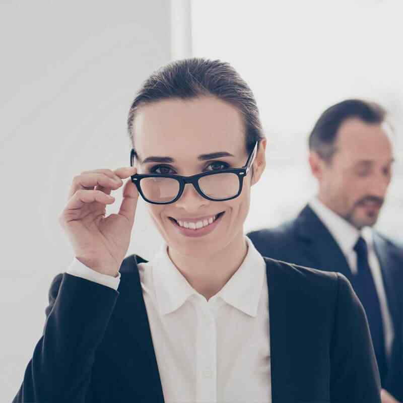 https://customs911.com.ua/wp-content/uploads/2019/04/img-people-07.jpg